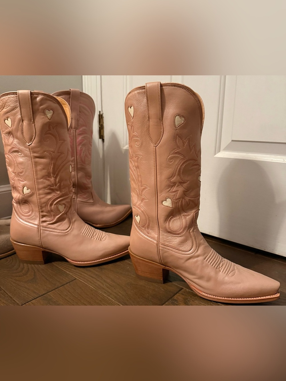Tecovas Rose Gold Hearts - Picture 2 of 5